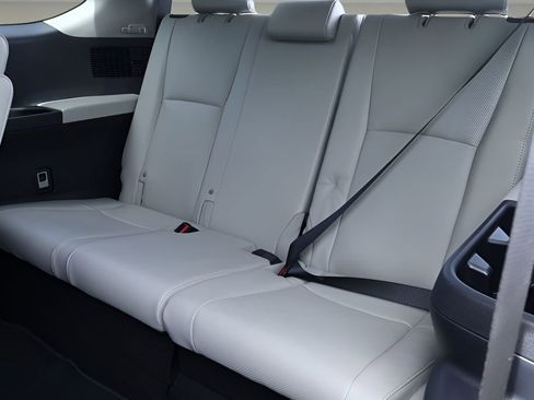 New 2026 Toyota Grand Highlander AWD Hybrid image 15