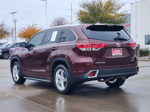 Used 2018 Toyota Highlander Limited image 4
