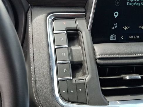 Used 2023 Chevrolet Tahoe LT w/ Luxury Package AWD/4WD image 12