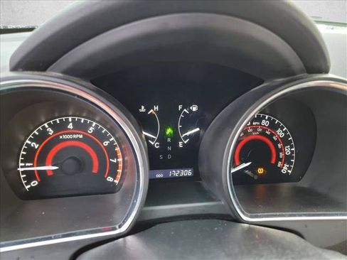 Used 2011 Toyota Highlander Limited w/ Tow Pkg FWD image 16