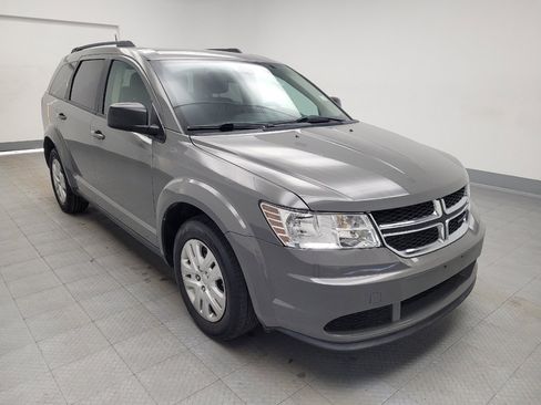 Used 2020 Dodge Journey SE image 13