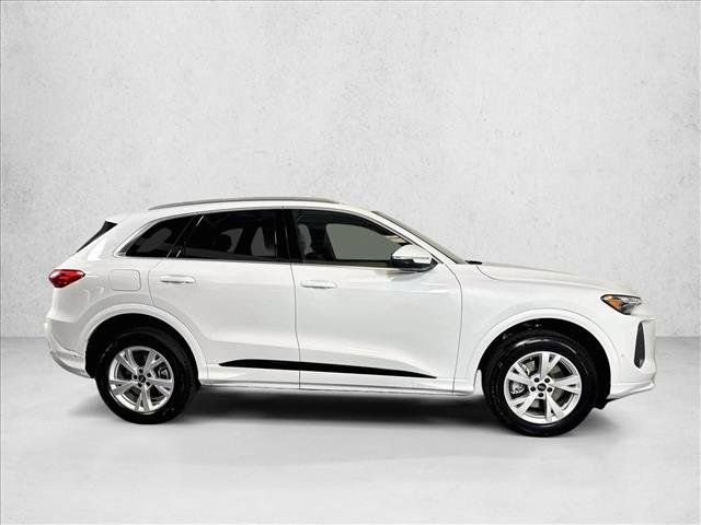 New 2026 Audi Q5 Premium AWD/4WD image 4
