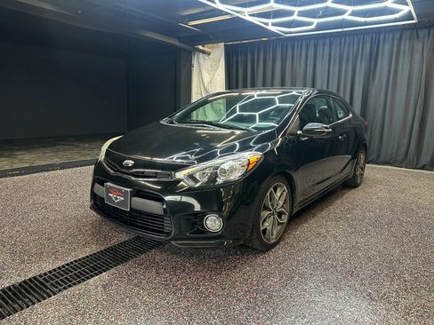 Used 2016 Kia Forte Koup SX image 3