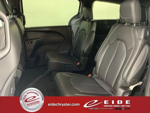 New 2026 Chrysler Voyager LX image 14