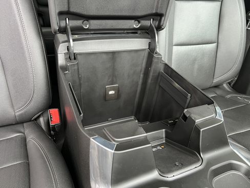 Used 2022 Chevrolet Silverado 1500 LTZ w/ LTZ Premium Package image 25