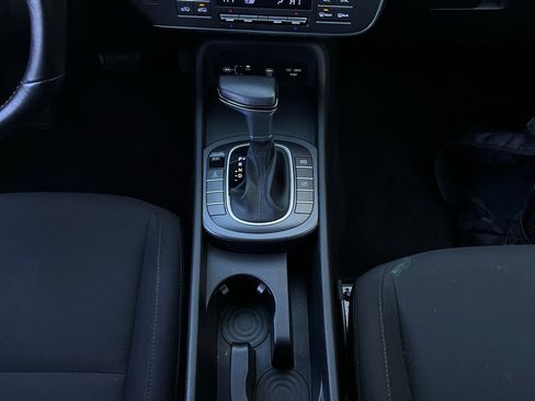 Used 2025 Hyundai Kona SEL image 15
