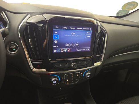 Certified 2023 Chevrolet Traverse LT FWD image 23