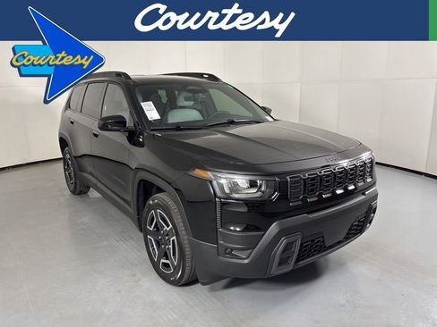 New 2026 Jeep Cherokee Laredo AWD/4WD image 1