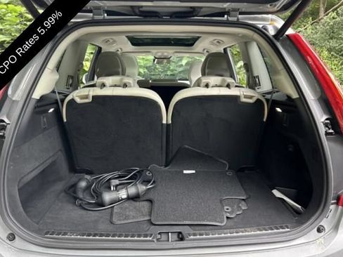 Used 2025 Volvo XC90 T8 Ultra AWD/4WD image 13