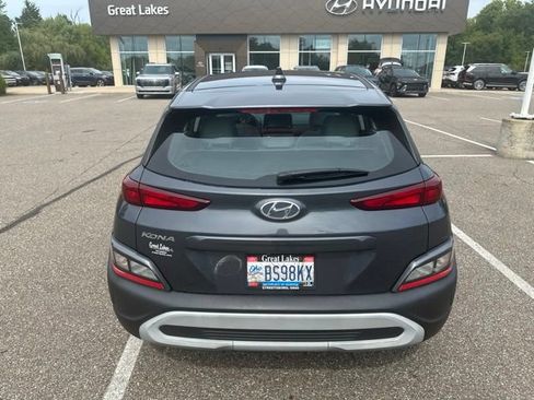 Used 2022 Hyundai Kona SE FWD image 4