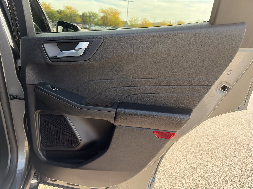 Used 2023 Ford Escape ST-Line w/ Equipment Group 301A FWD image 31