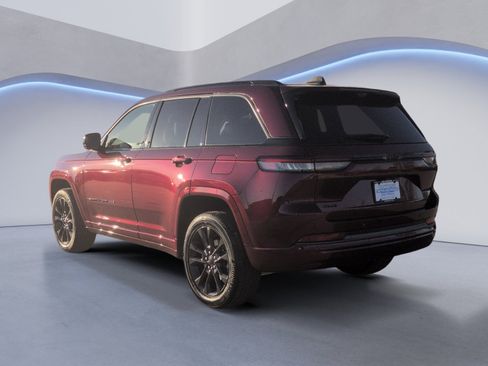 New 2026 Jeep Grand Cherokee Limited Reserve image 3