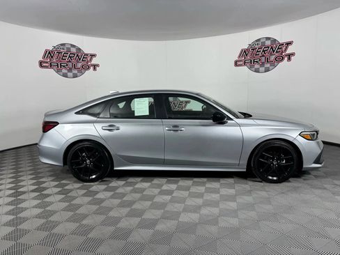 Used 2025 Honda Civic Sport image 8