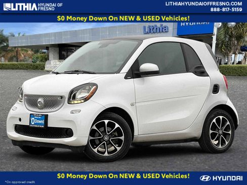 Used 2016 smart fortwo passion image 1