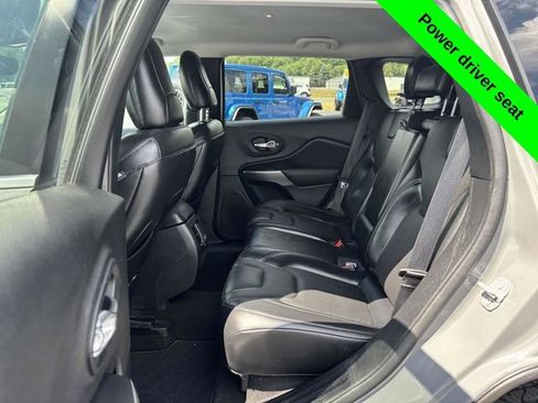 Used 2021 Jeep Cherokee Latitude Lux image 25