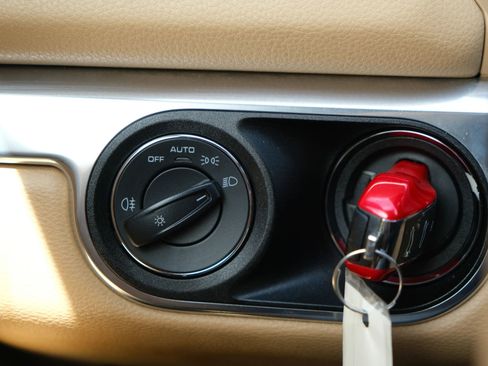 Used 2014 Porsche Boxster S image 35