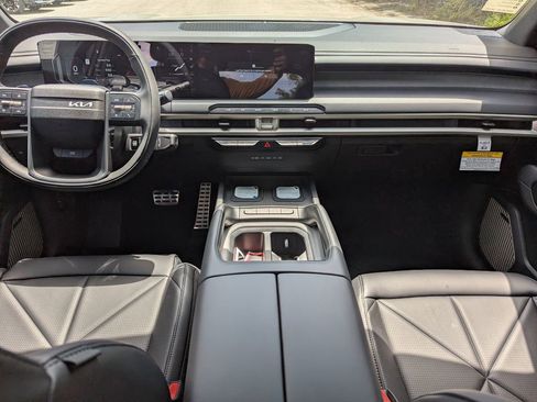 New 2027 Kia Telluride SX w/ Towing Package image 12