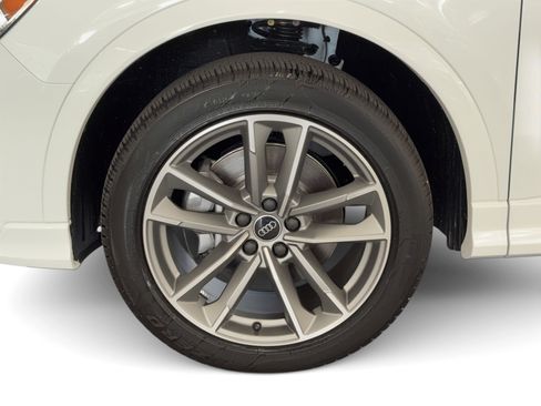 New 2025 Audi Q3 2.0T Premium image 12