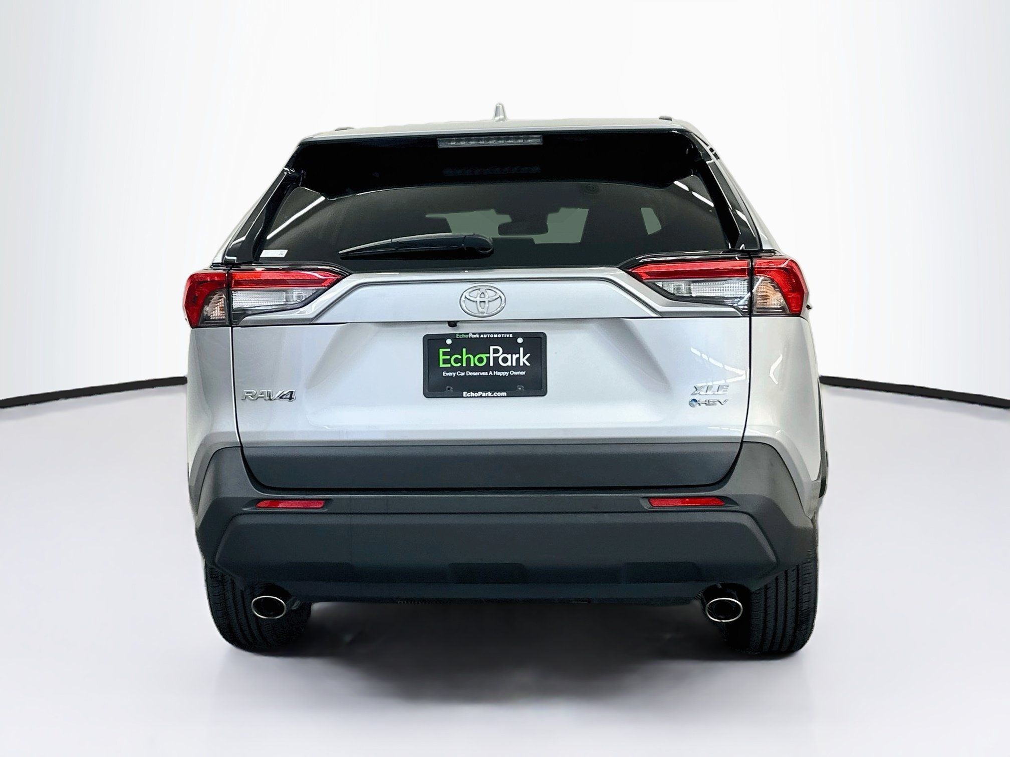 Used 2025 Toyota RAV4 XLE AWD/4WD image 7