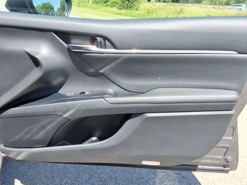 Used 2020 Toyota Camry XSE FWD image 25