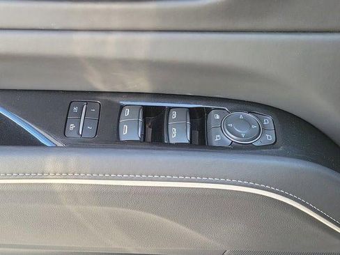 Certified 2023 Cadillac Escalade ESV Sport Platinum AWD/4WD image 21