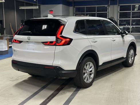 Used 2024 Honda CR-V EX-L image 4