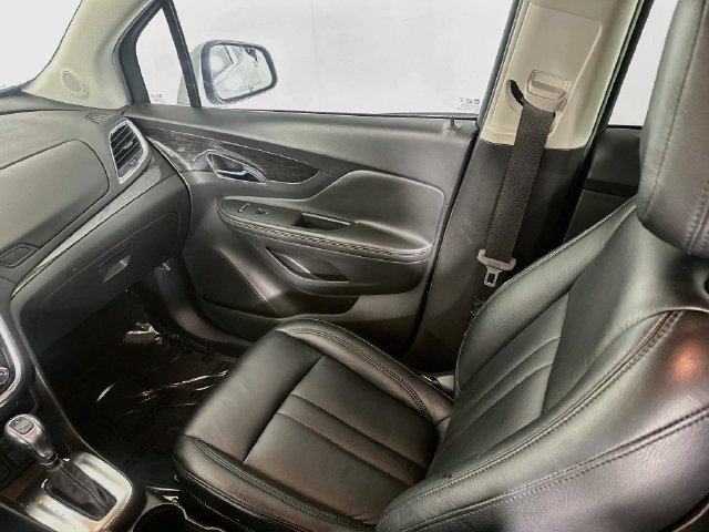 Used 2016 Buick Encore Convenience FWD image 22
