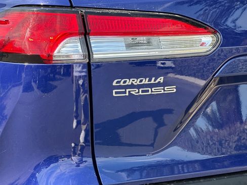 Used 2022 Toyota Corolla Cross LE image 28