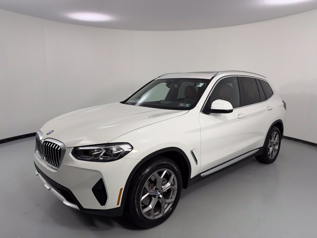 Used 2024 BMW X3 xDrive30i w/ Premium Package w/ZPA AWD/4WD image 3