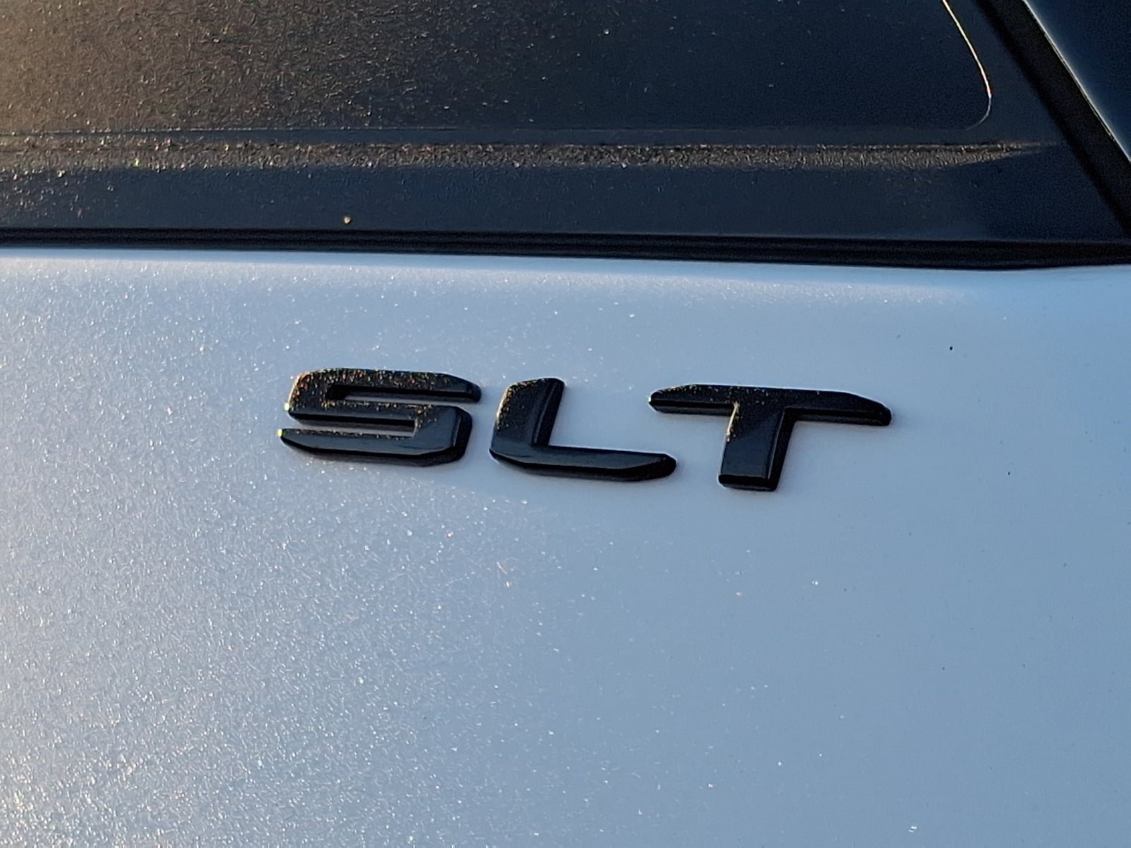 Certified 2024 GMC Terrain SLT w/ Elevation Edition AWD/4WD image 28