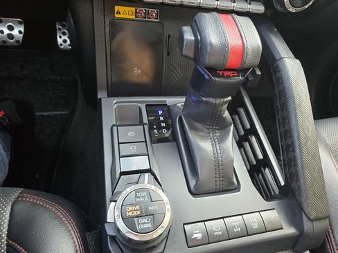 Used 2024 Toyota Tacoma TRD Pro image 29