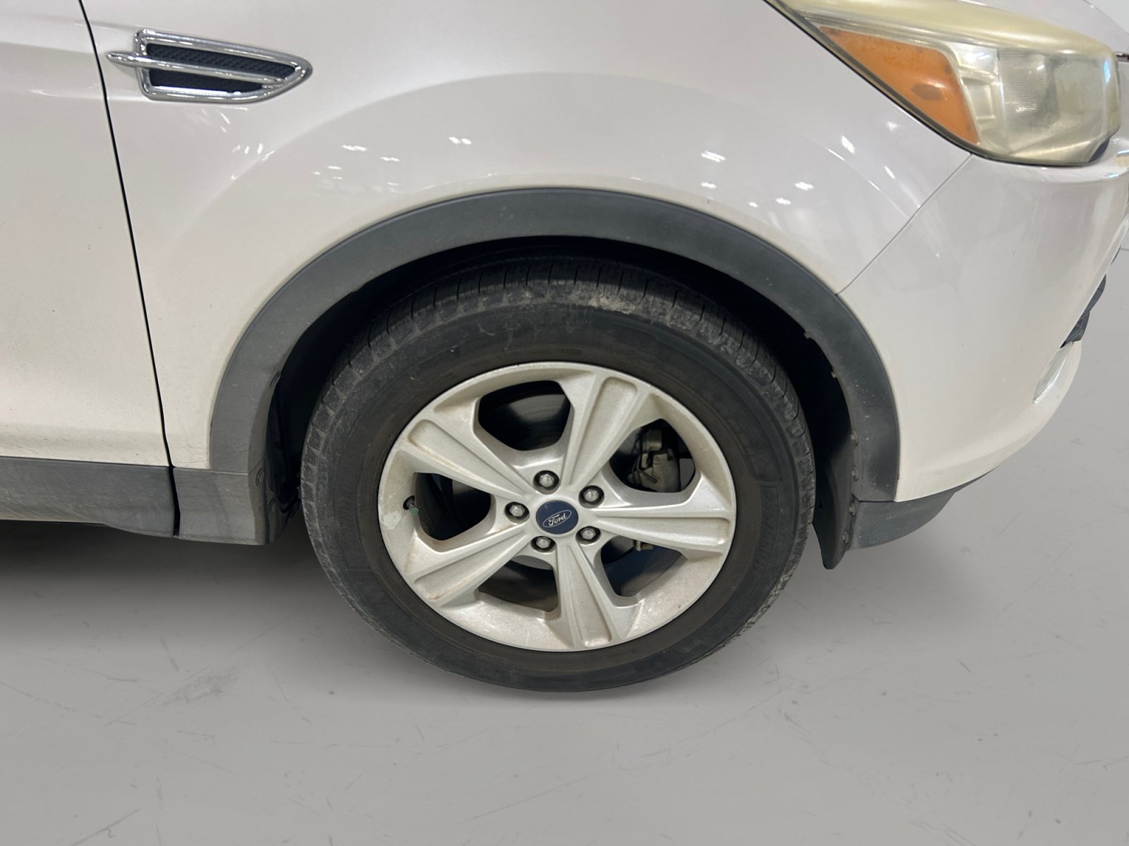 Used 2015 Ford Escape SE w/ Equipment Group 201A FWD image 8