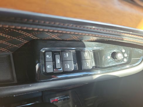 Used 2022 Jeep Grand Cherokee L Summit AWD/4WD image 21