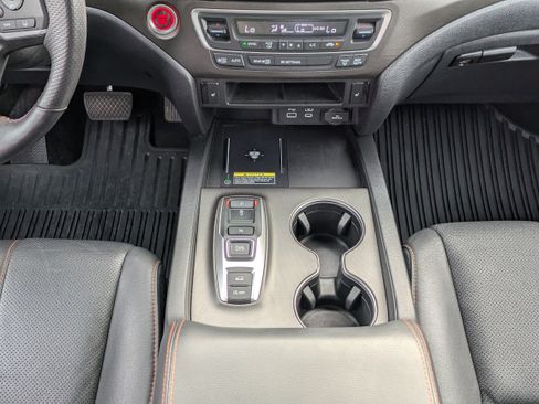 Certified 2024 Honda Passport TrailSport image 24