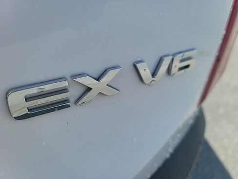 Used 2021 Kia Telluride EX w/ EX Premium Package FWD image 8
