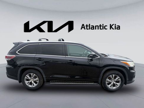 Used 2015 Toyota Highlander XLE AWD/4WD image 5