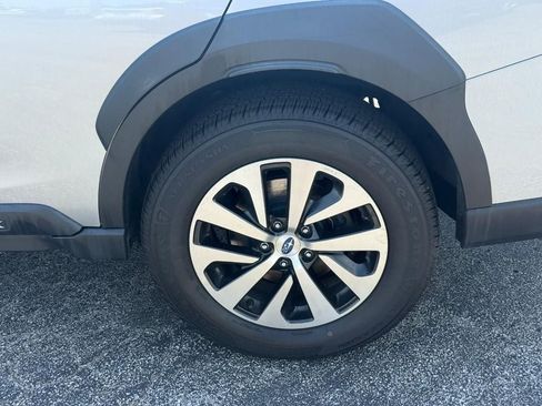 Used 2023 Subaru Outback AWD/4WD image 6