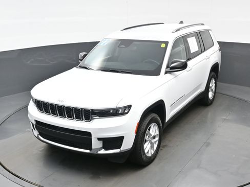 Used 2022 Jeep Grand Cherokee L Laredo w/ Luxury Tech Group I image 34