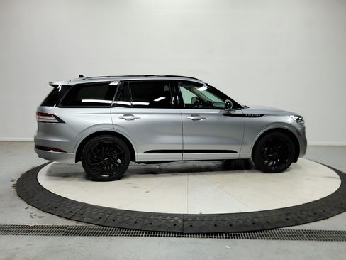 Used 2024 Lincoln Aviator Black Label w/ Jet Package AWD/4WD image 9