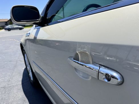 Used 2011 Buick Lucerne CXL FWD image 15