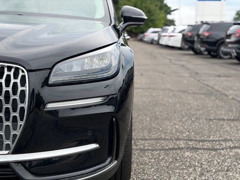 Certified 2024 Lincoln Corsair AWD w/ Equipment Group 101A image 4