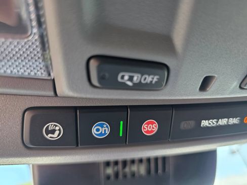 Certified 2025 Chevrolet Silverado 1500 LT RWD image 26