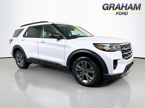 New 2026 Ford Explorer Active w/ Active Comfort Package image 1