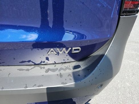 Certified 2025 Nissan Kicks SV w/ SV Premium Package AWD/4WD image 17