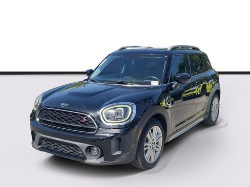 Used 2023 MINI Cooper Countryman S FWD image 3