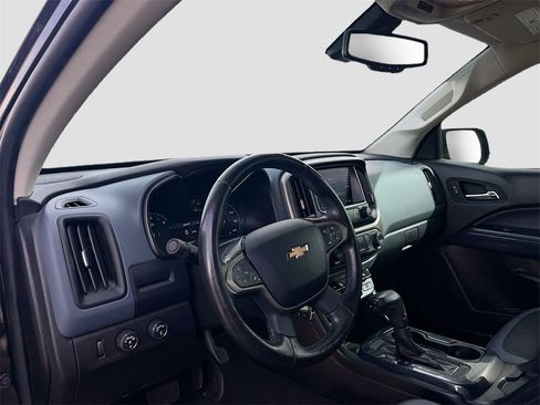 Used 2021 Chevrolet Colorado Z71 w/ Z71 Midnight Edition image 9