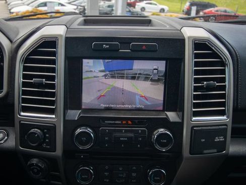 Used 2016 Ford F150 Lariat AWD/4WD image 23