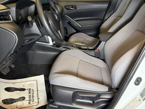 Used 2024 Toyota Corolla Cross SE image 21
