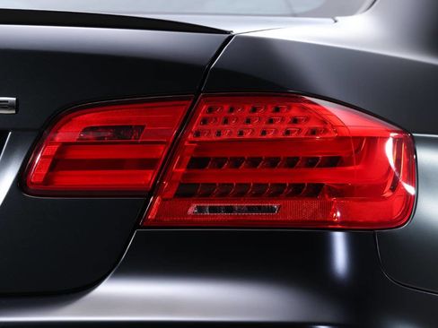 Used 2011 BMW M3 Coupe image 4