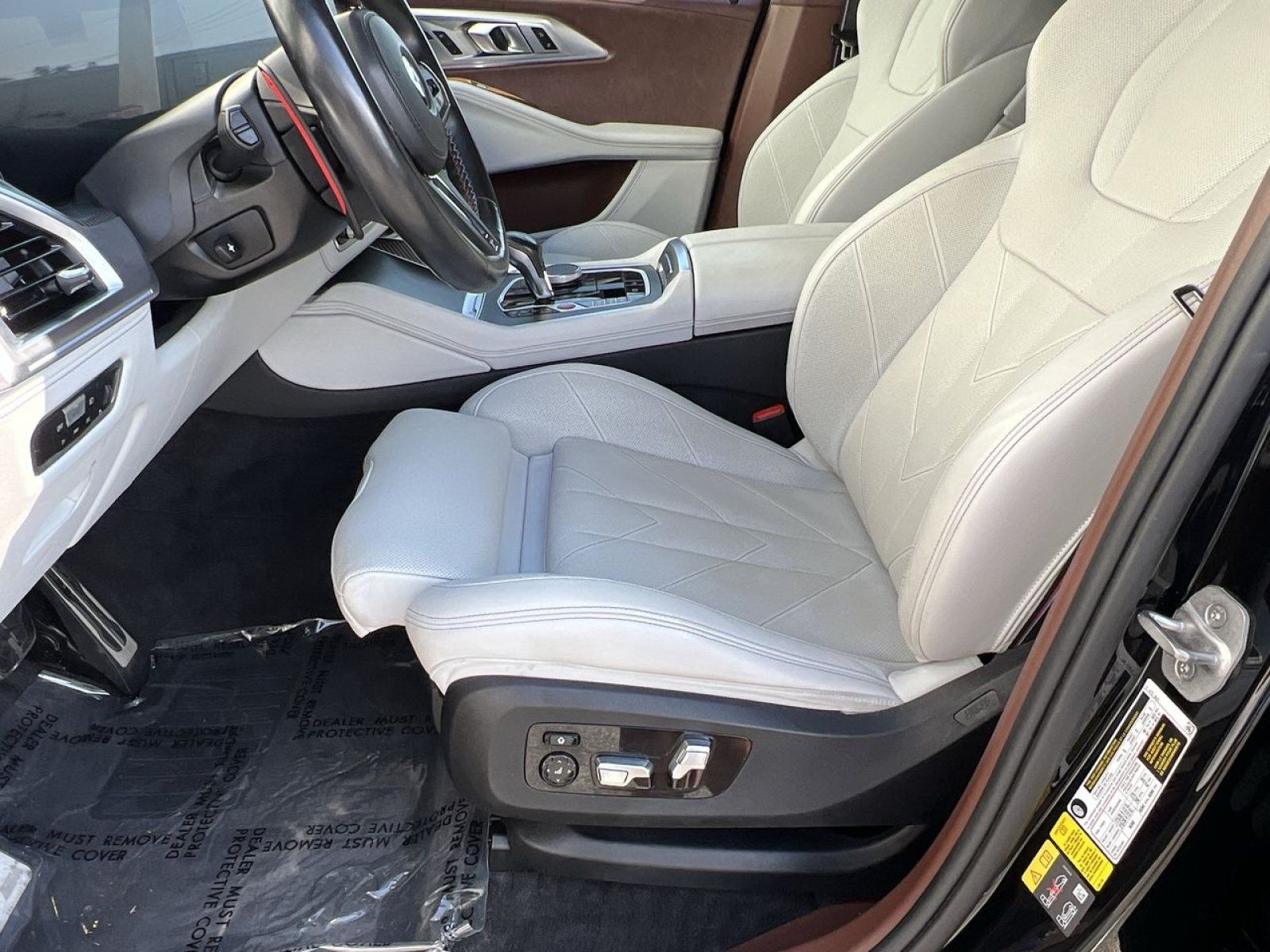 Used 2023 BMW XM w/ M Driver's Package AWD/4WD image 10